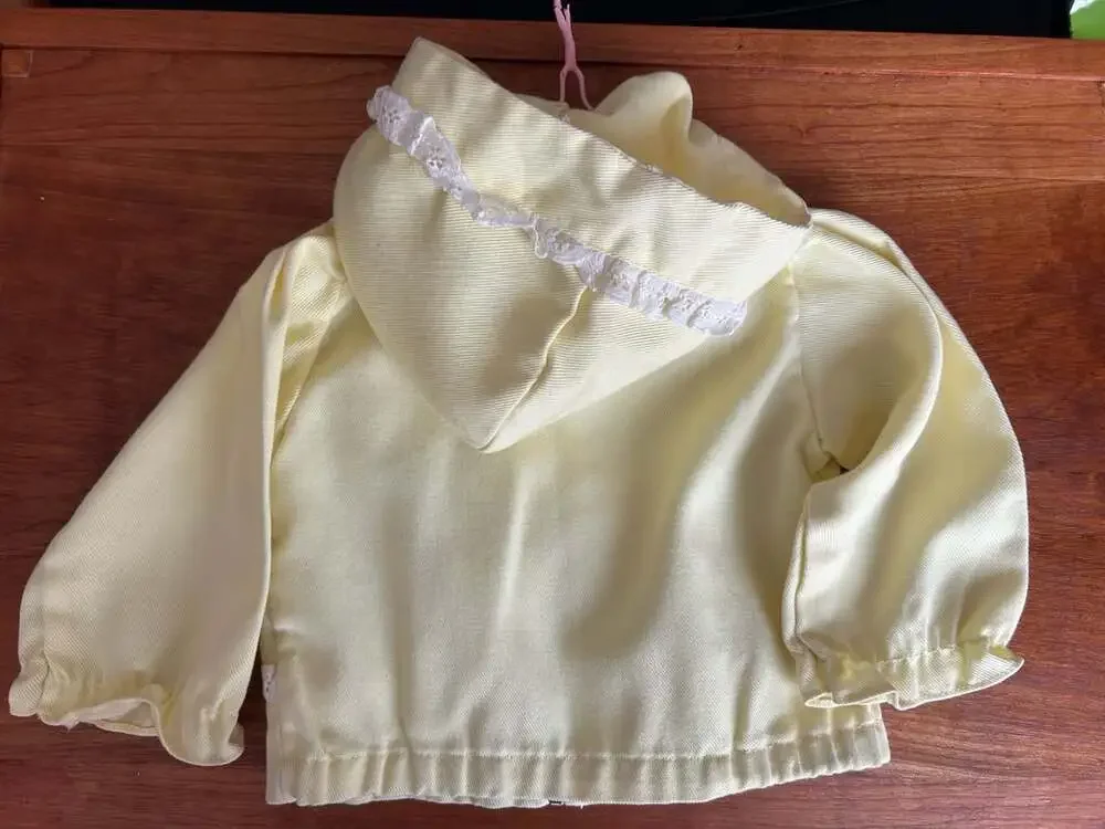 RN 27046 yellow hooded